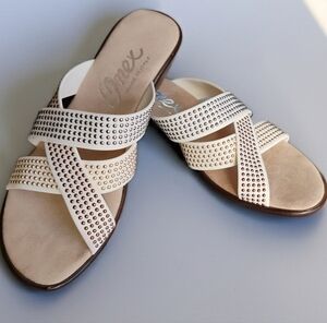 NEW Onex Women's White Studded Sandals